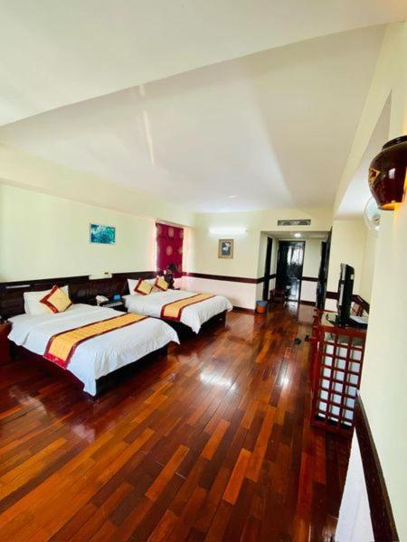 Phuong Dong Hotel Dn By -Bay Luxury ดานัง ภายนอก รูปภาพ
