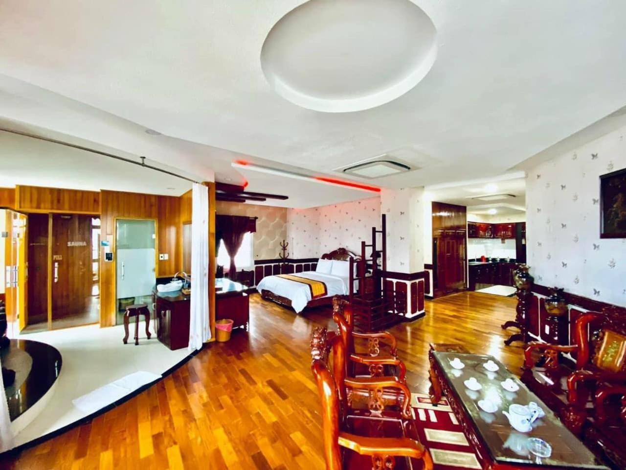 Phuong Dong Hotel Dn By -Bay Luxury ดานัง ภายนอก รูปภาพ